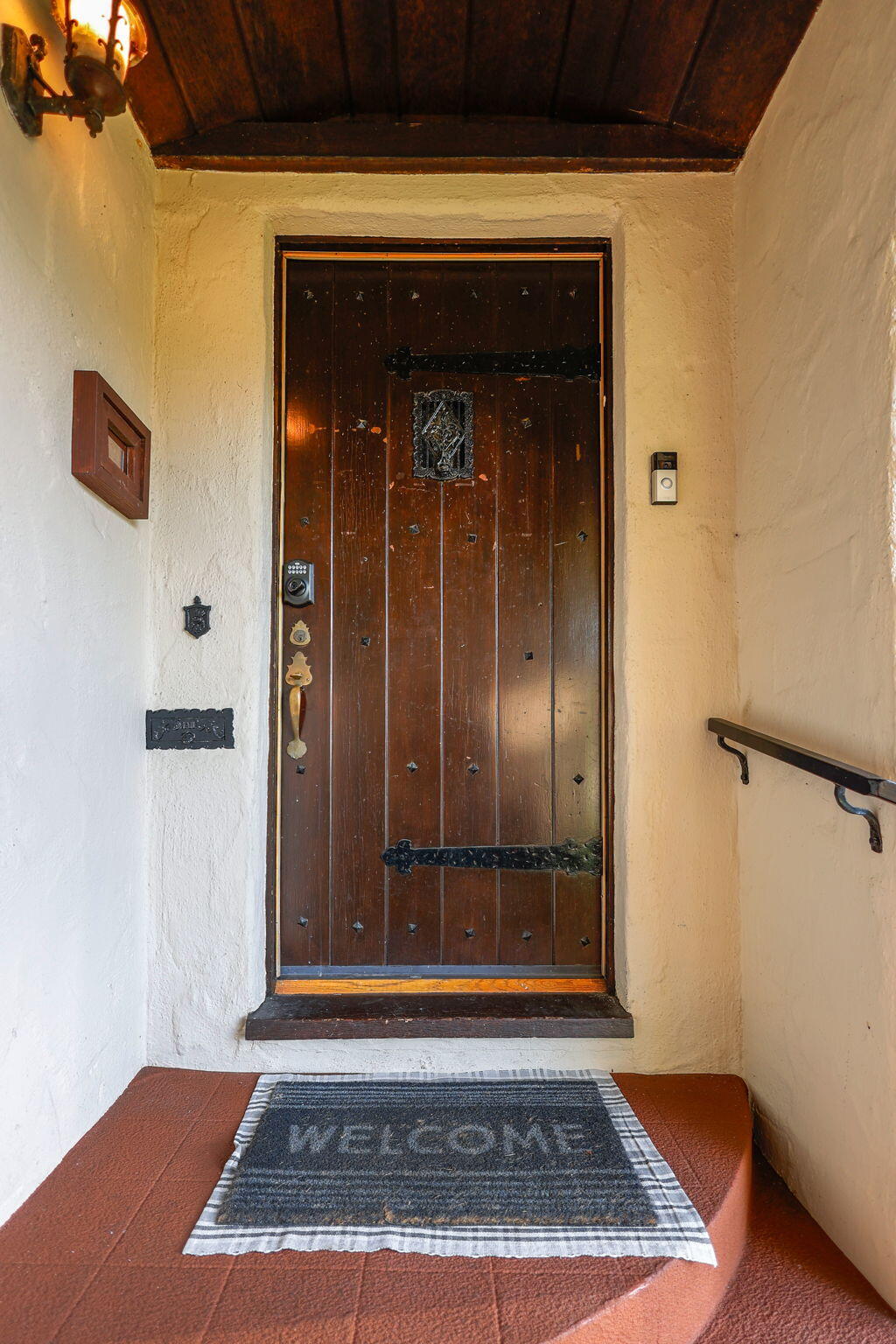 1465 Riverside Drive Redding, CA 96001 - Photo 54 of 163 Original Solid Wood Door