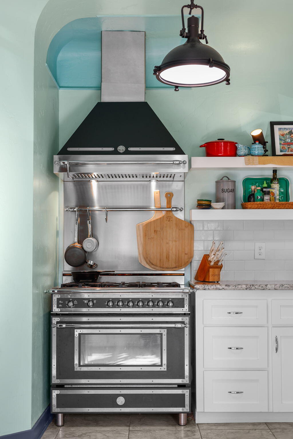 1465 Riverside Drive Redding, CA 96001 - Photo 70 of 163 Custom Kitchen with Bertazzoni Range