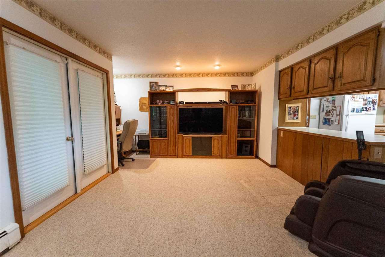 4478 South Crawford Road Mount Pleasant, MI 48858 - Photo 5 of 28 1888045-4.JPG
