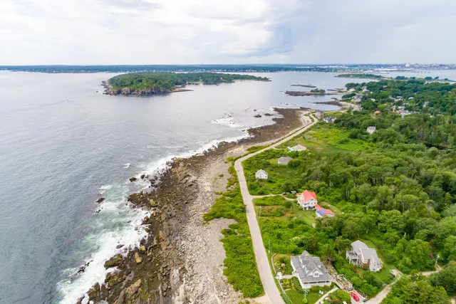 $425,000 | 24 Edwards Street, Portland, ME 04108