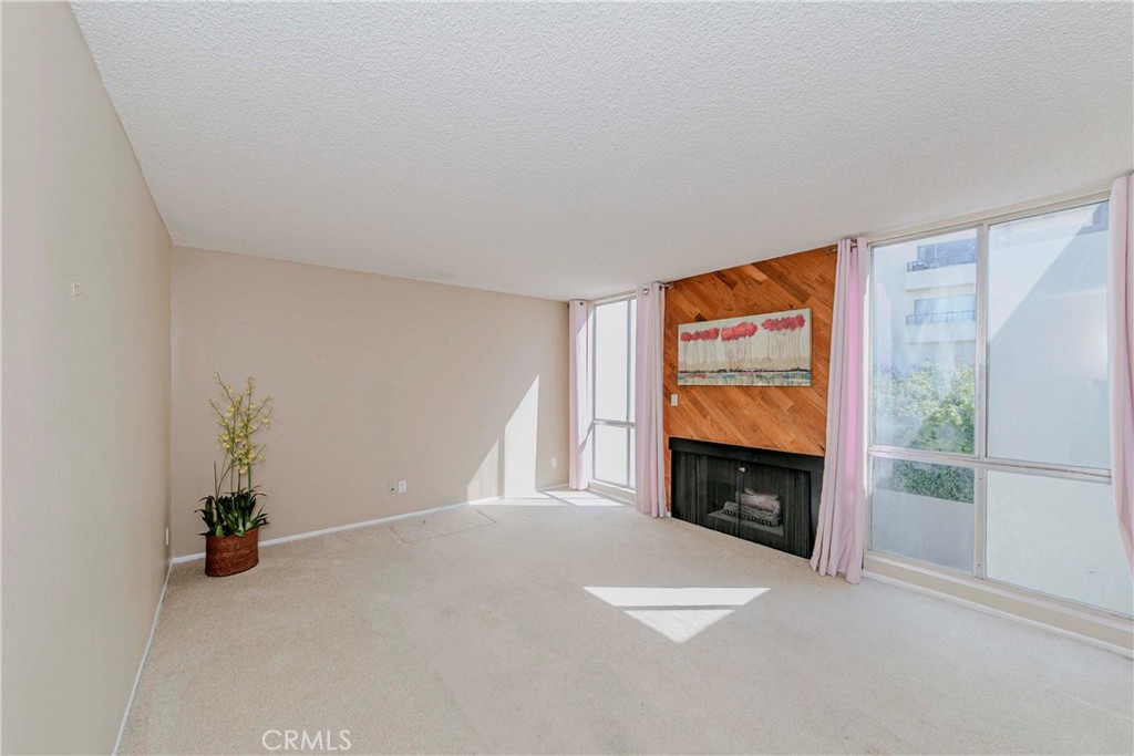 28121 Highridge Road, Unit 405 Rancho Palos Verdes, CA 90275 - Photo 2 of 35 living room