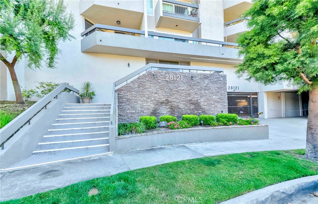 28121 Highridge Road, Unit 405 Rancho Palos Verdes, CA 90275 - Photo 32 of 35