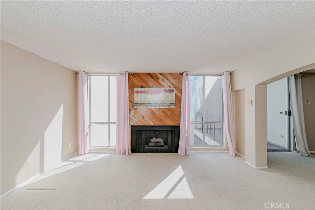 28121 Highridge Road, Unit 405 Rancho Palos Verdes, CA 90275 - Photo 4 of 35 living room