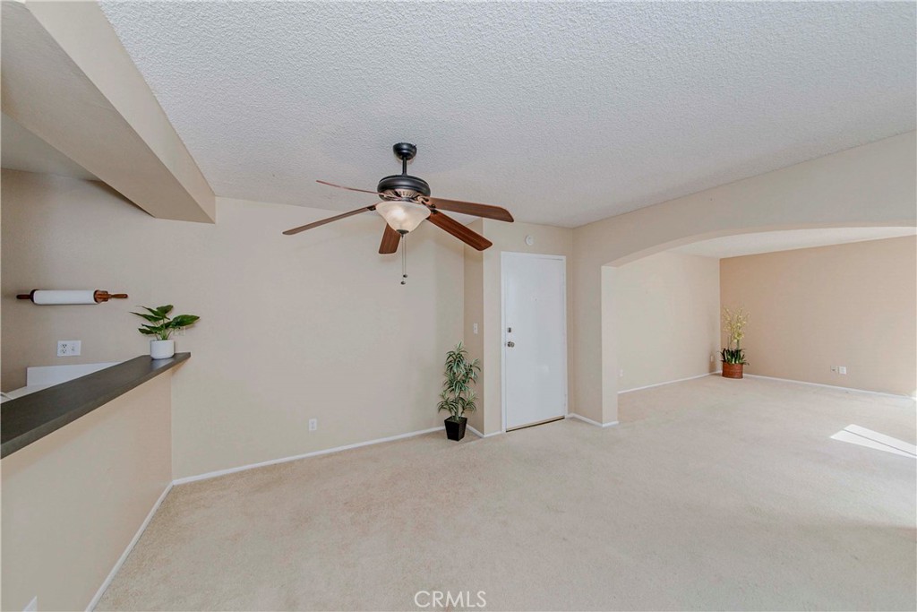 28121 Highridge Road, Unit 405 Rancho Palos Verdes, CA 90275 - Photo 8 of 35 dining / entry / living room
