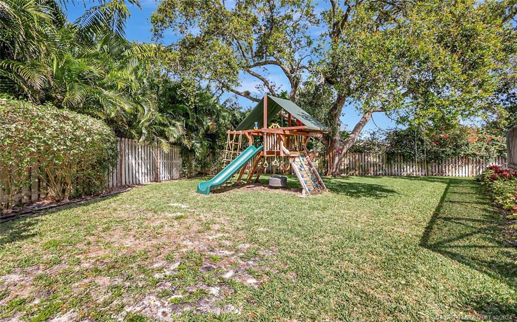 26 Rio Vista Drive Stuart, FL 34996 - Photo 57 of 58 Gallery Image 57