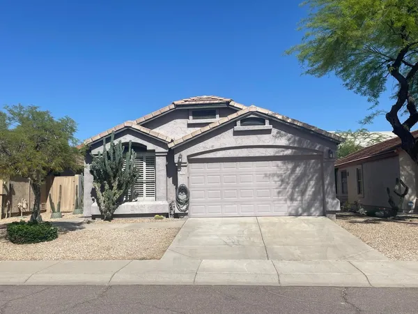 $2,600 | 21611 North 48th Place, Phoenix, AZ 85054