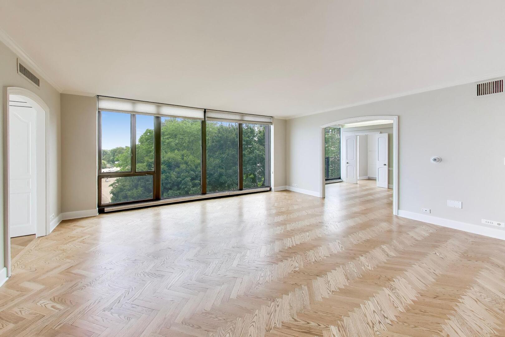 1420 Sheridan Road, Unit 6B Wilmette, IL 60091 - Photo 3 of 31