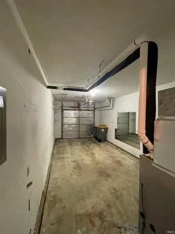 $1,700 | 400 South Village Court, Bloomington, IN 47403