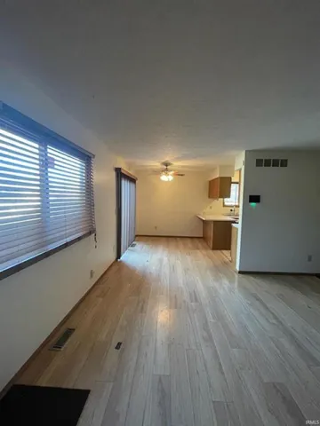 $1,700 | 400 South Village Court, Bloomington, IN 47403