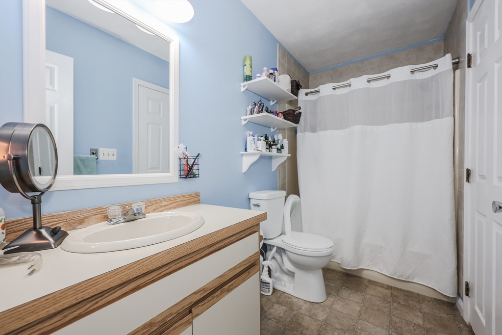 100 Merrimack Avenue, Unit 25 Dracut, MA 01826 - Photo 20 of 27