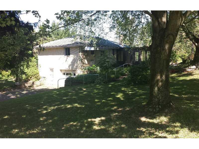 468 Irwin Run Road West Mifflin, PA 15122 - Photo 3 of 8 Exterior Back.