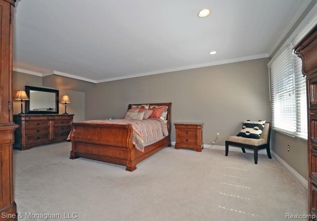 341 Kerby Road Grosse Pointe, MI 48236 - Photo 11 of 31 11.jpg