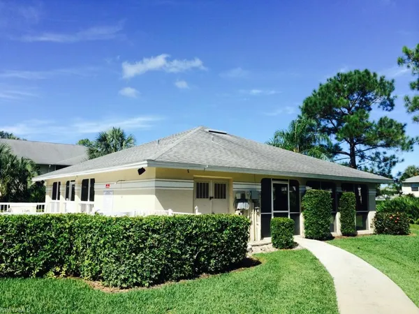 $3,800 | 717 Landover Circle, Unit 103, Naples, FL 34104