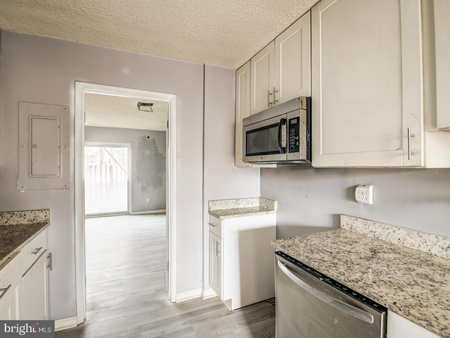 2238 Southgate Square Reston, VA 20191 - Photo 18 of 47