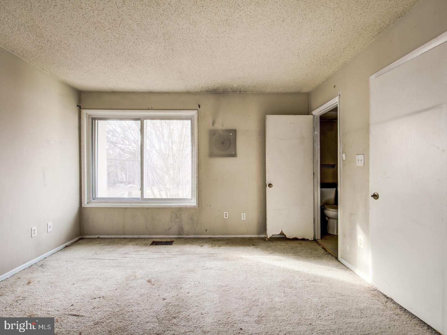 2238 Southgate Square Reston, VA 20191 - Photo 34 of 47