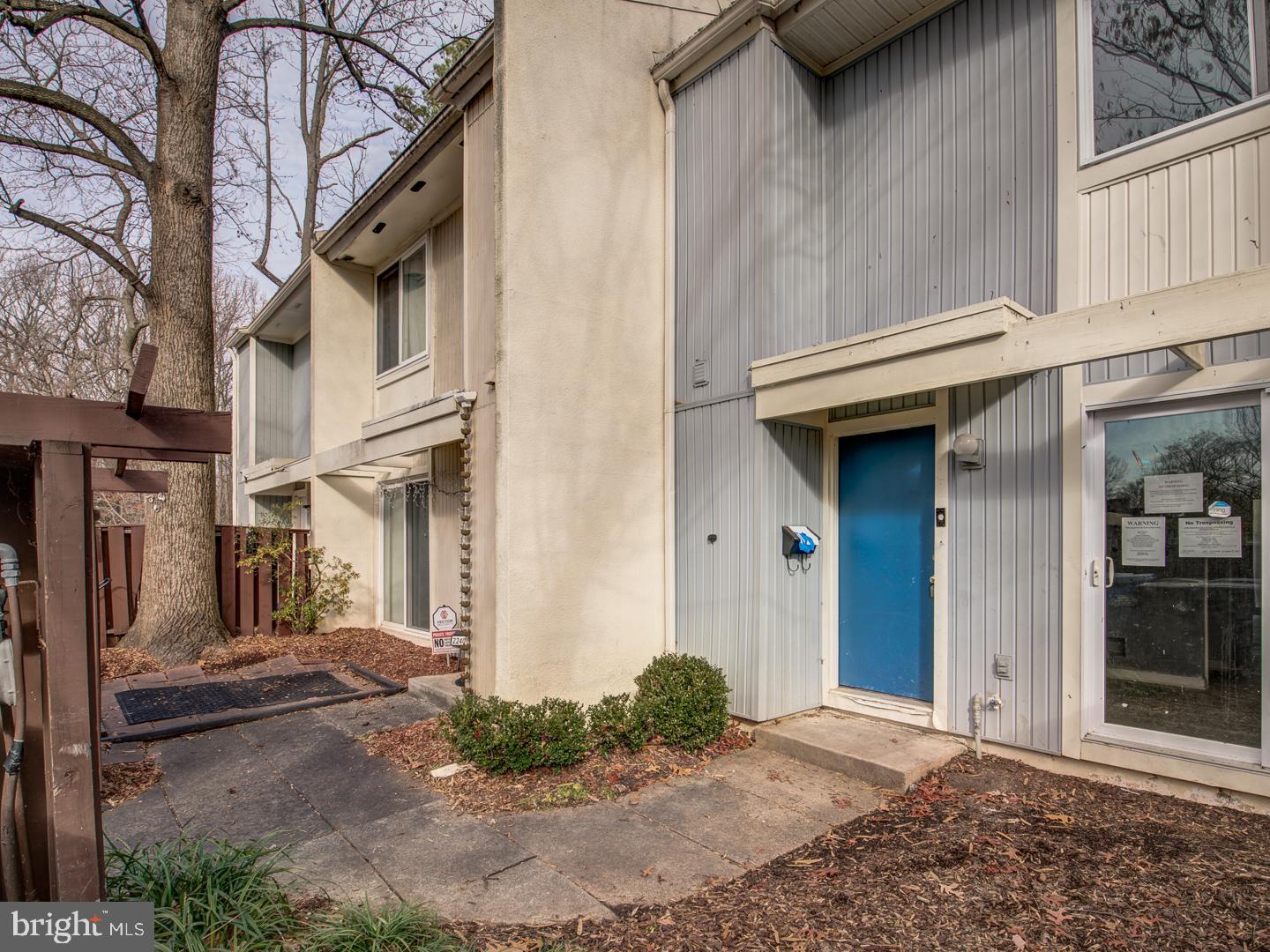 2238 Southgate Square Reston, VA 20191 - Photo 4 of 47