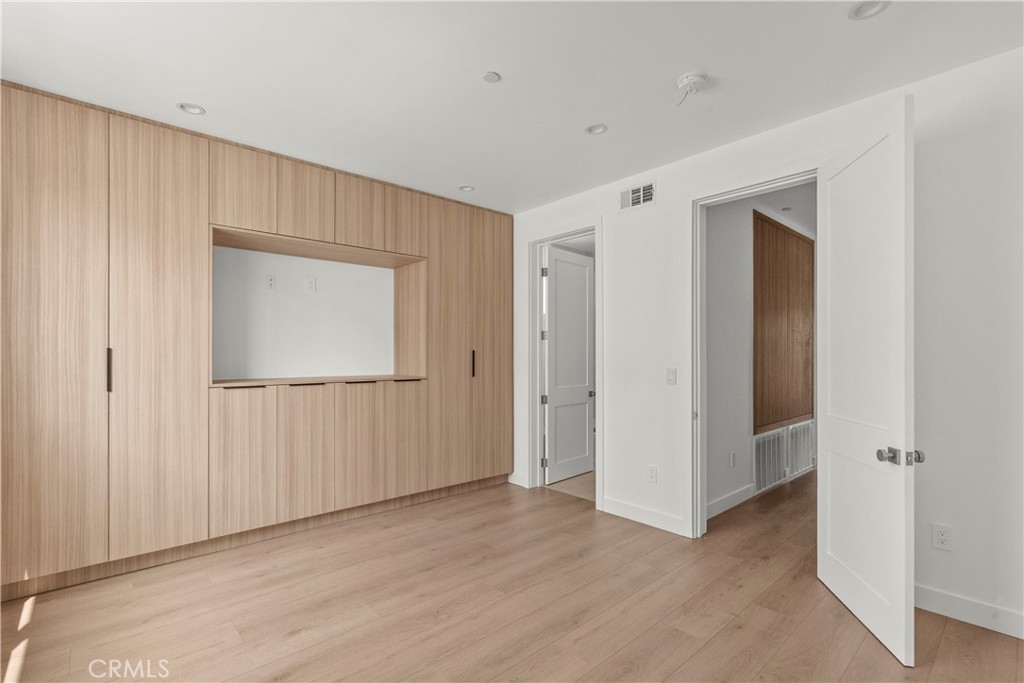 13942 Vanowen Street Van Nuys, CA 91405 - Photo 16 of 21 a view of an empty room