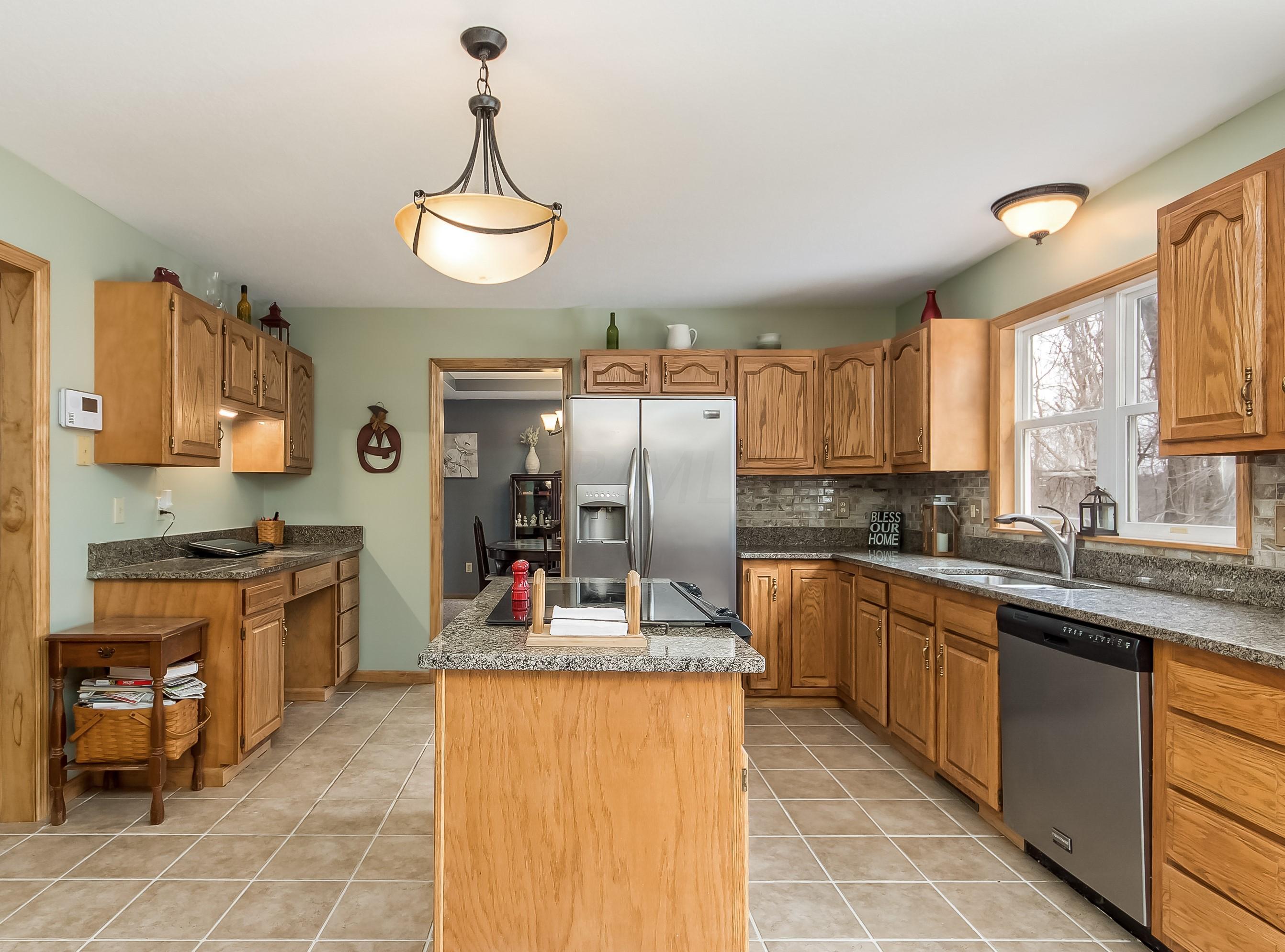 3584 BIS Road Southwest Lancaster, OH 43130 - Photo 8 of 31