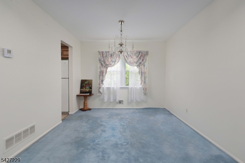 76 Harrison Street Clark, NJ 07066 - Photo 11 of 28