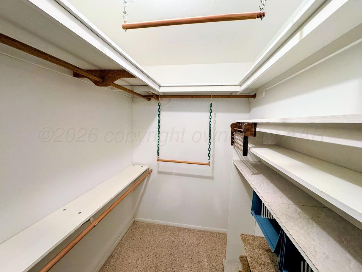 1709 South Eton Street Perryton, TX 79070 - Photo 13 of 22 a view of closet