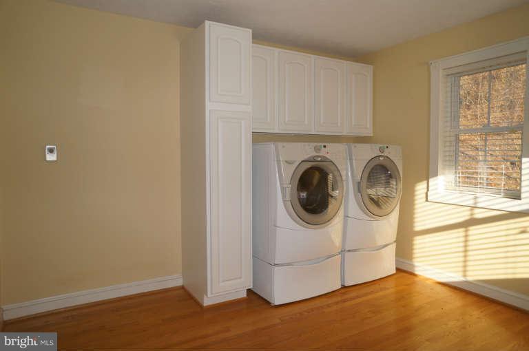 501 Gardners Road Cross Junction, VA 22625 - Photo 15 of 25 Interior (General)