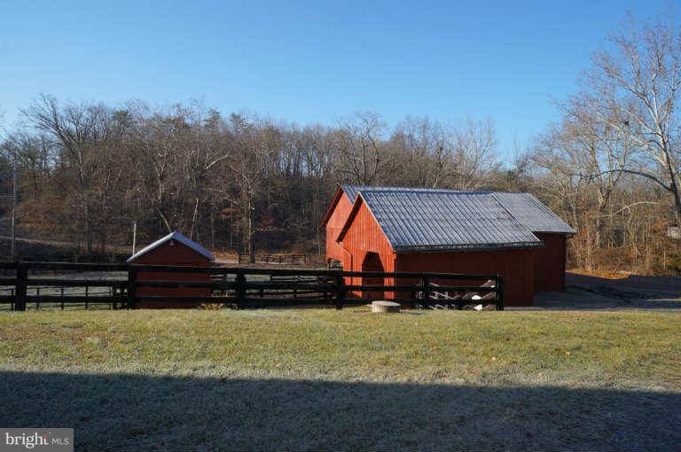 501 Gardners Road Cross Junction, VA 22625 - Photo 3 of 25 Exterior (General)