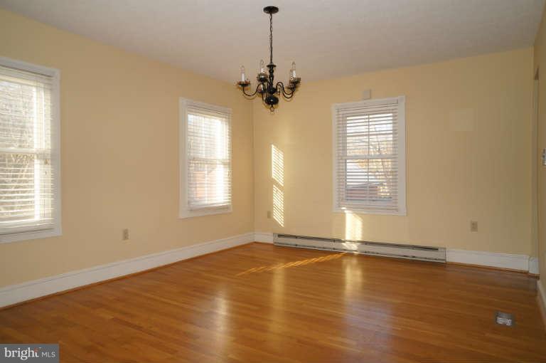 501 Gardners Road Cross Junction, VA 22625 - Photo 24 of 25 Dining Room