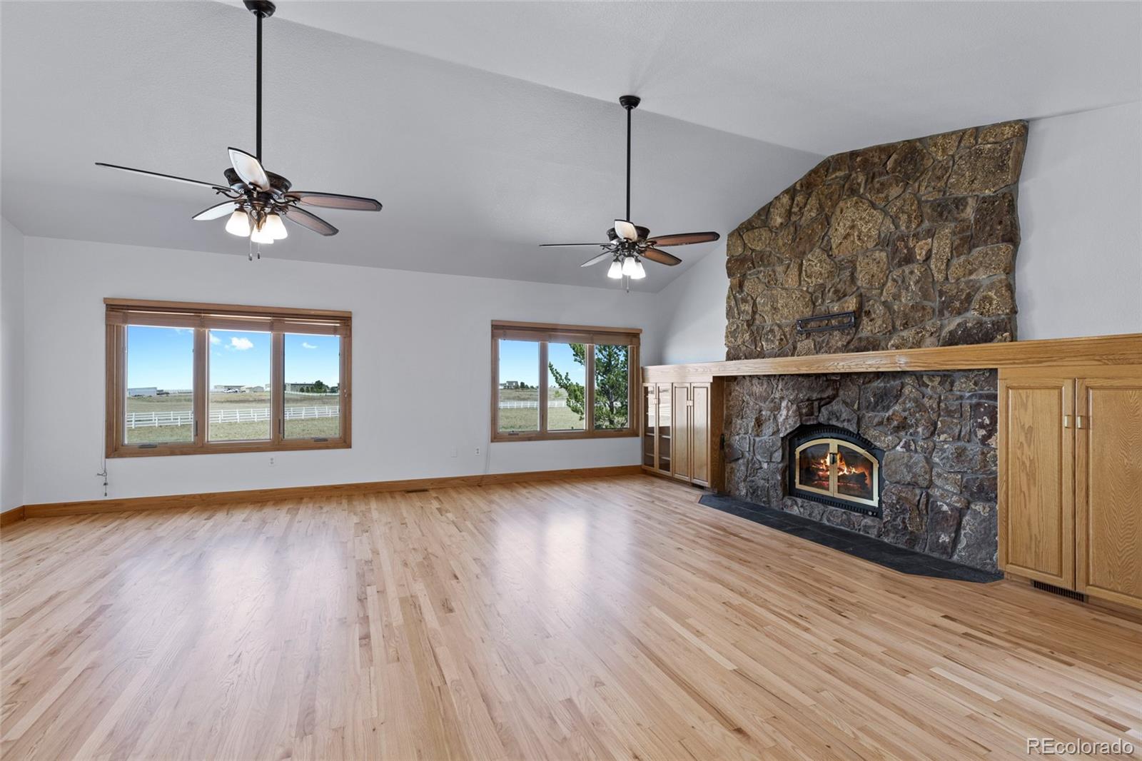 1050 South Manila Road Bennett, CO 80102 - Photo 4 of 50