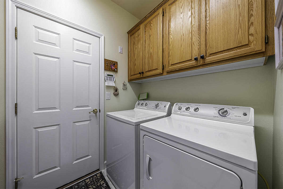 137 Keystone Way Eagle Point, OR 97524 - Photo 17 of 25 17