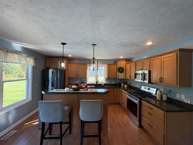 $399,900 | 3819 Hare Lane, Dorr, MI 49323