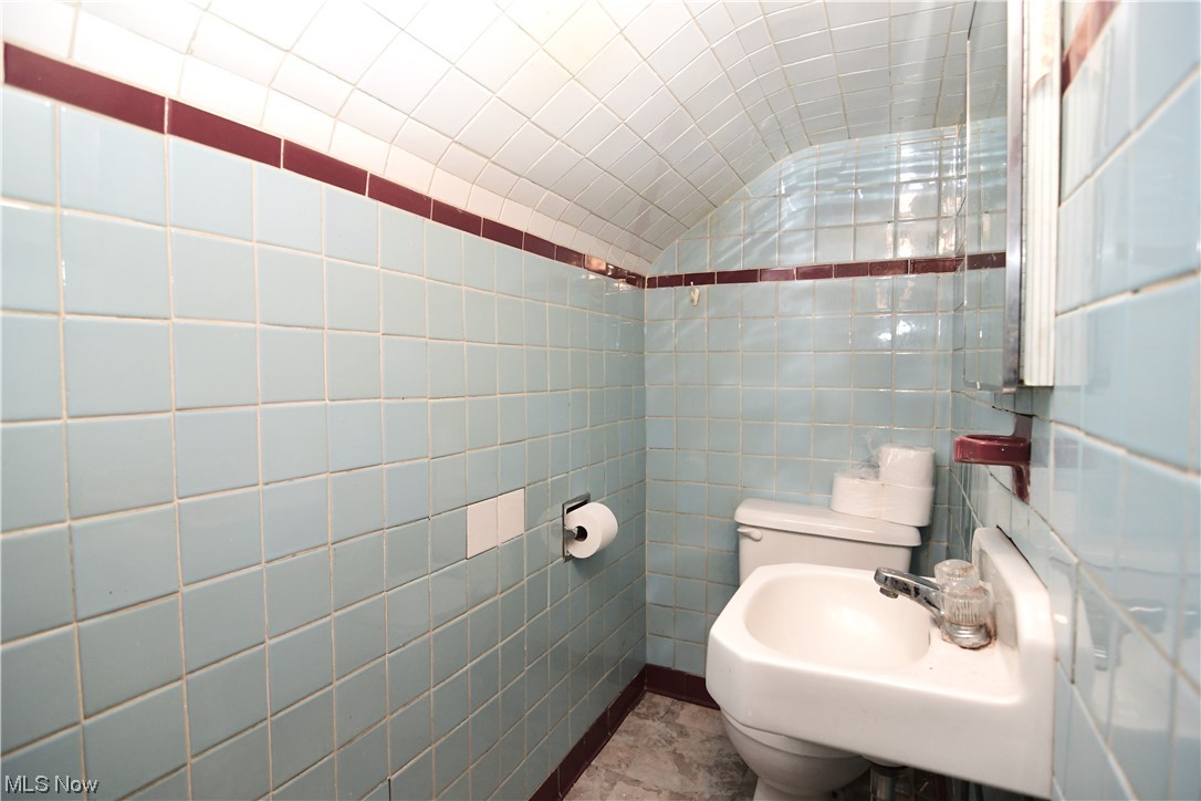 860 Meridian Street Akron, OH 44310 - Photo 17 of 23 2nd Floor