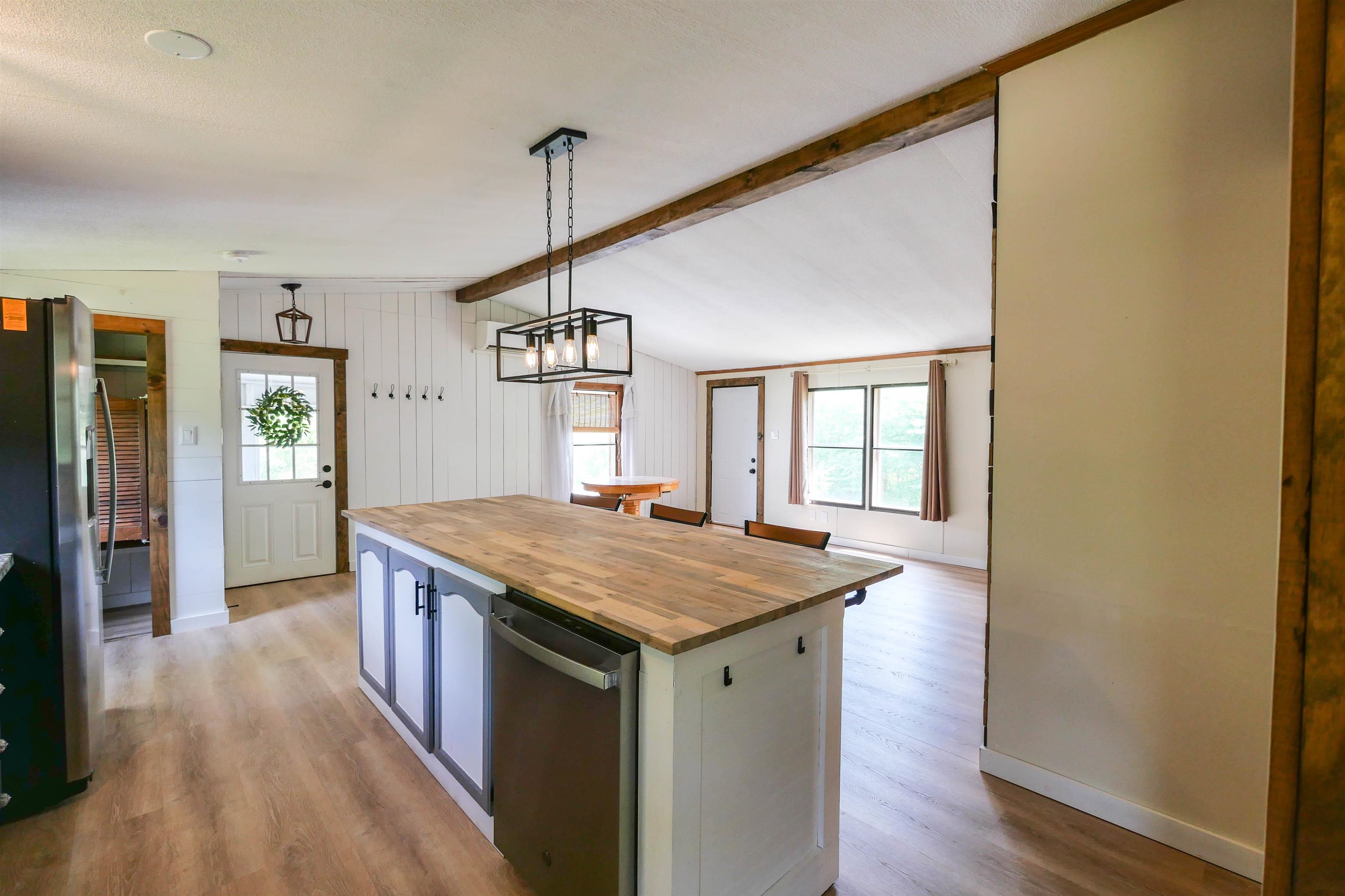 643 Parker Road Pittsford, VT 05763 - Photo 8 of 30