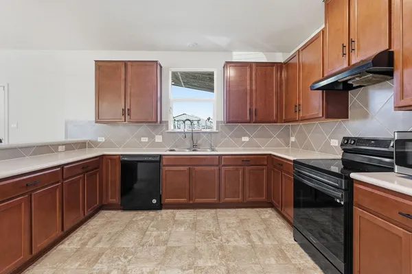 $2,100 | 13812 Virtue Street, Manor, TX 78653