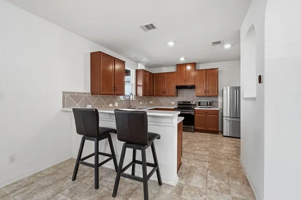 $2,100 | 13812 Virtue Street, Manor, TX 78653