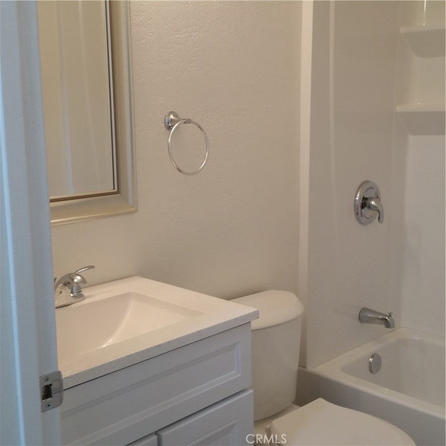 228 Springfield Avenue, Unit C Huntington Beach, CA 92648 - Photo 14 of 21