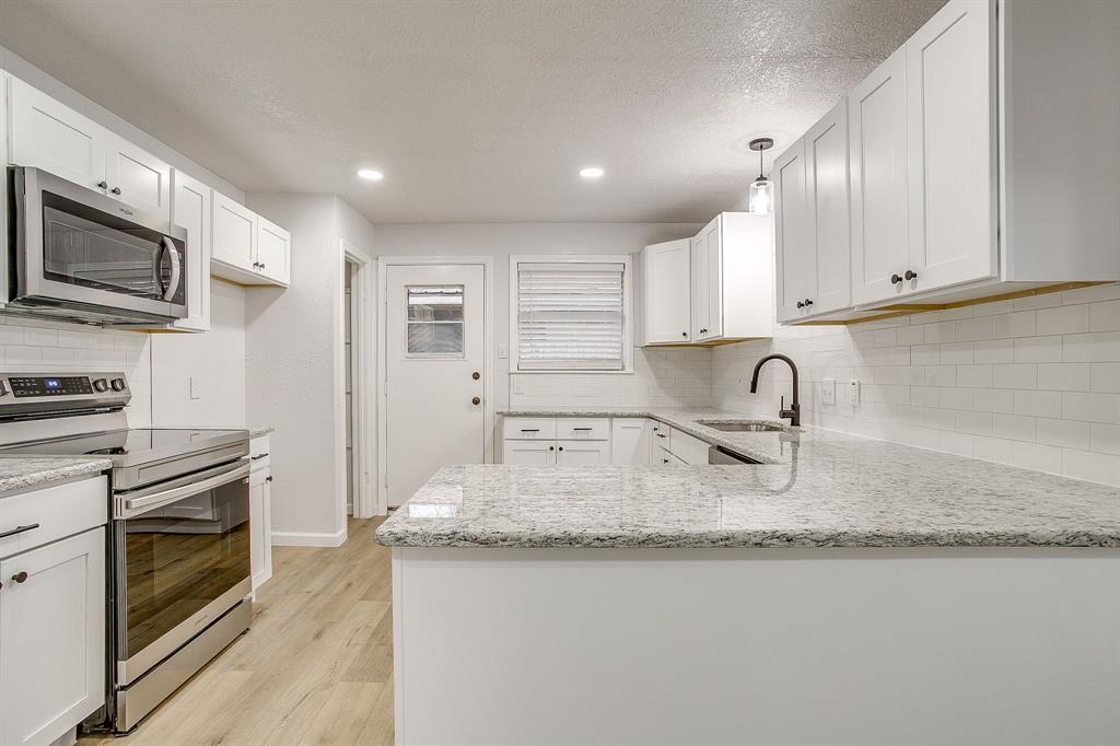 422 West Wilson Street Cleburne, TX 76033 - Photo 22 of 40