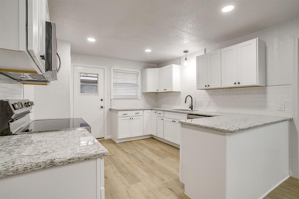 422 West Wilson Street Cleburne, TX 76033 - Photo 23 of 40