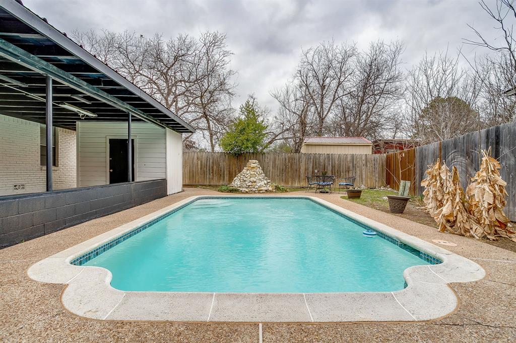 422 West Wilson Street Cleburne, TX 76033 - Photo 38 of 40