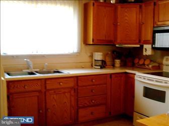 2033 Jenkintown Road Glenside, PA 19038 - Photo 4 of 6 Kitchen