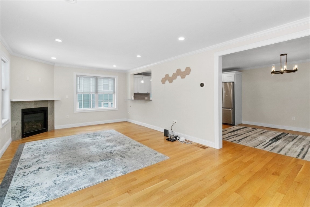 19 Everett Street, Unit 2 Waltham, MA 02453 - Photo 11 of 42