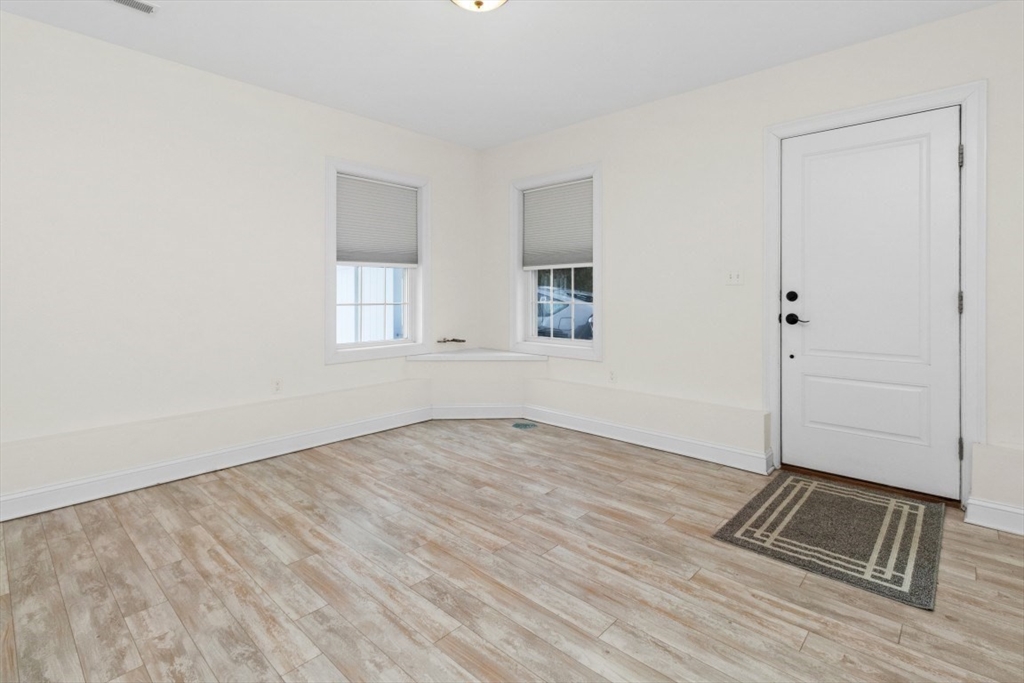 19 Everett Street, Unit 2 Waltham, MA 02453 - Photo 19 of 42