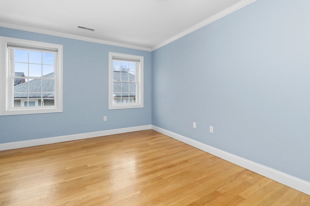 19 Everett Street, Unit 2 Waltham, MA 02453 - Photo 22 of 42