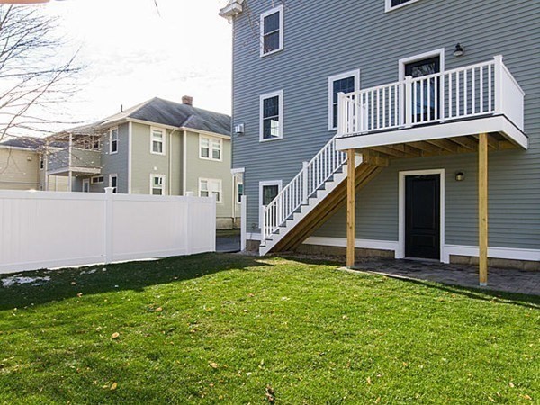 19 Everett Street, Unit 2 Waltham, MA 02453 - Photo 37 of 42