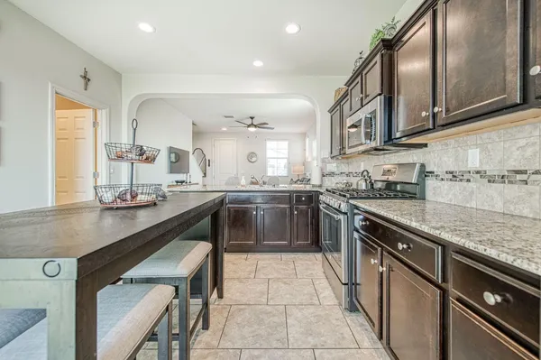 $395,000 | 3752 Magnificent Way, Clovis, CA 93619
