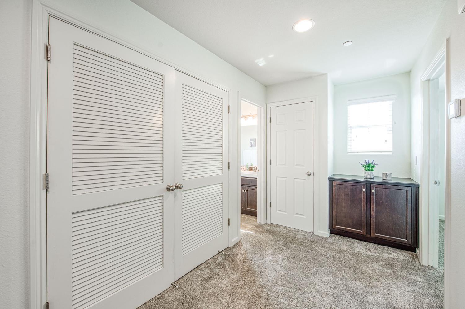 3752 Magnificent Way Clovis, CA 93619 - Photo 17 of 47