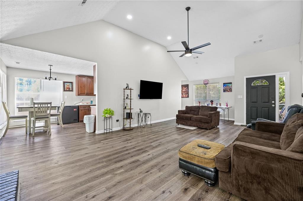 365 Cook Drive Ellenwood, GA 30294 - Photo 7 of 28