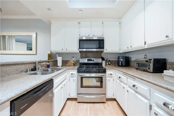 $749,999 | 16960 Algonquin Street, Unit 2104, Huntington Beach, CA 92649