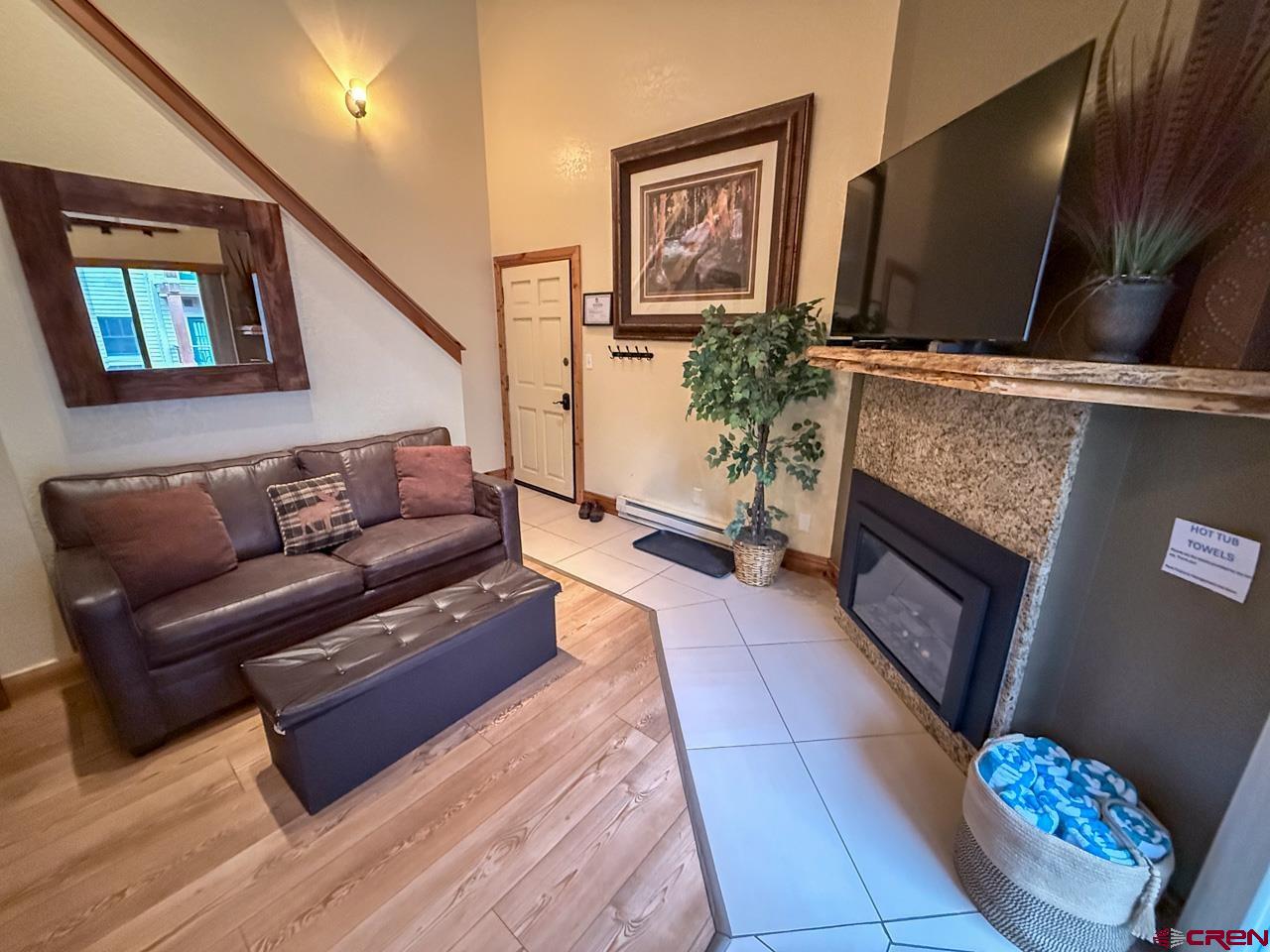 11 Emmons Road, Unit 422 Crested Butte, CO 81225 - Photo 4 of 18 Gallery Image 4