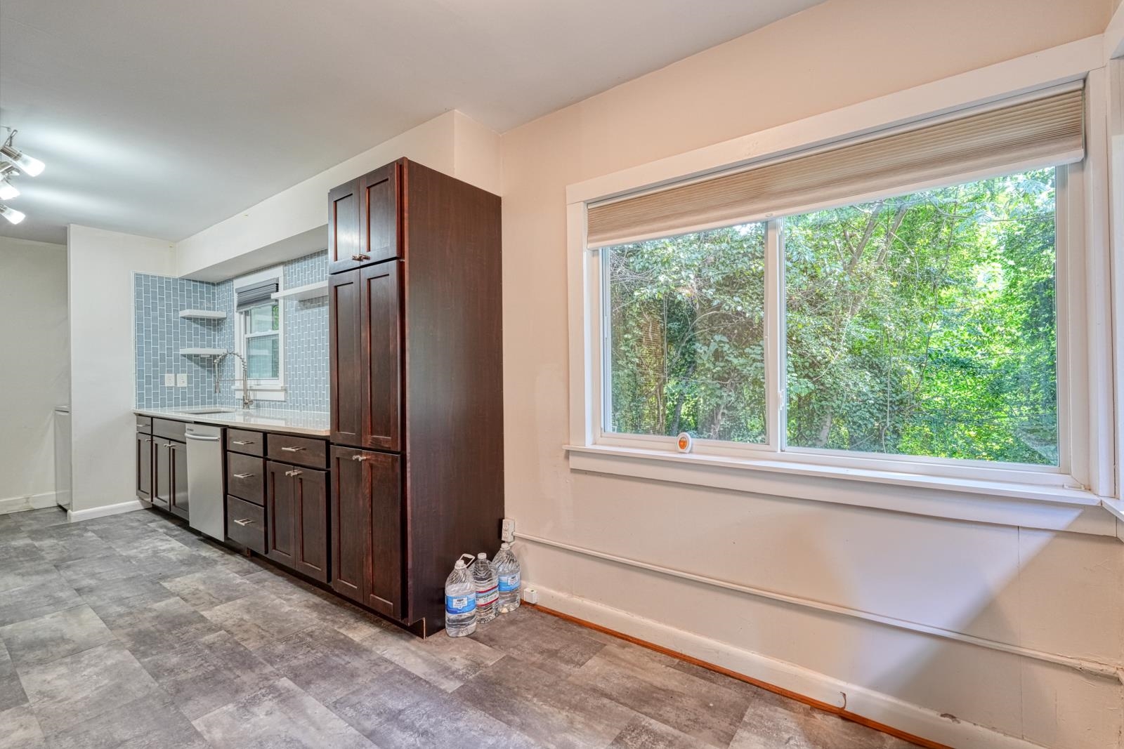 724 Ridgedale Drive Spartanburg, SC 29306 - Photo 5 of 36 Gallery Image 5