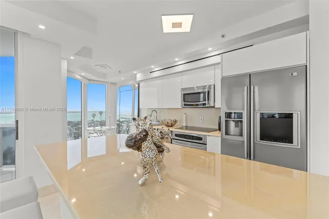 $1,889,000 | 4775 Collins Avenue, Unit 3505, Miami Beach, FL 33140
